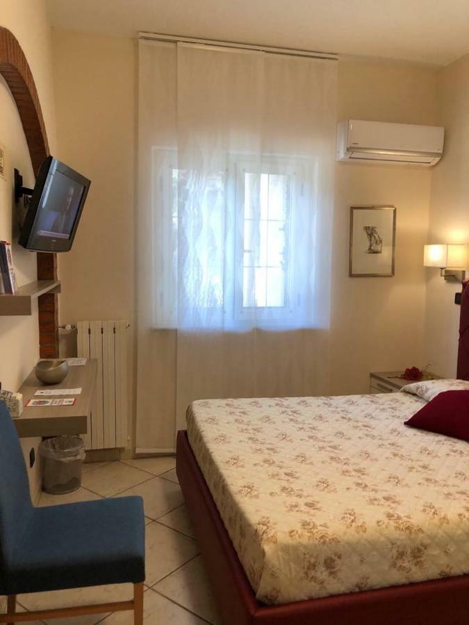 B&B Primerano Sp73 Soriano Calabro Luaran gambar